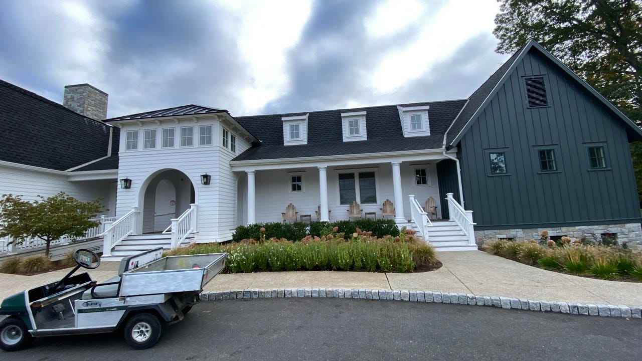 Luxury estate gutter repair